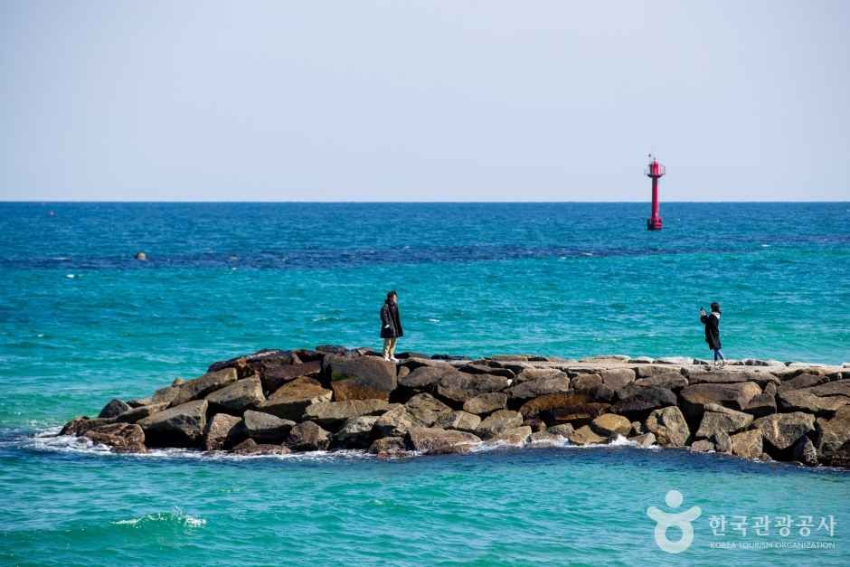 Yeongjin Beach